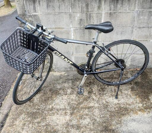 自転車　giant　エスケープR3　かご鍵付き