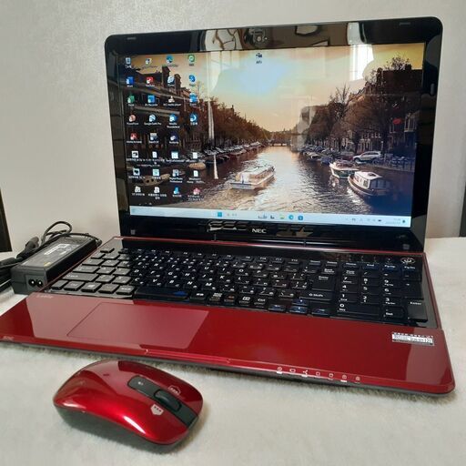 【取引中です】NEC　LaVie　15インチ　i5　8GB　SSD（256）　Office2021　カメラ　Wi-Fi　Bluetooth　マルチ　テンキー　Windows11　23H2