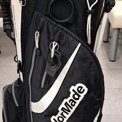 Taylormade Stratus 3.0 スタンドバッグ