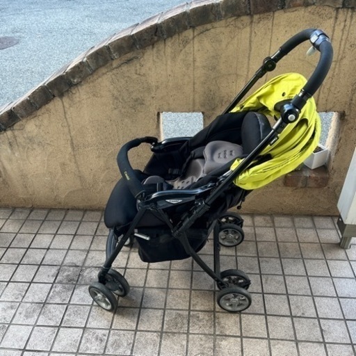 combi ベビーカー【美品】