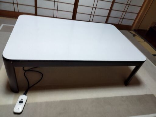 中古三菱電気こたつ、布団、毛布付、ヒーターは取替て新品同様です