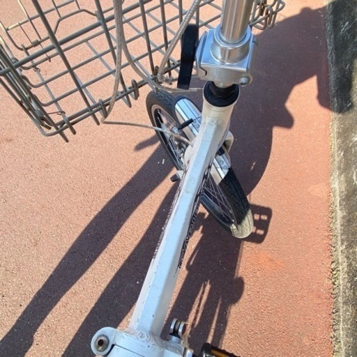 2月末処分予定】6段ギア 20インチ 折りたたみ自転車