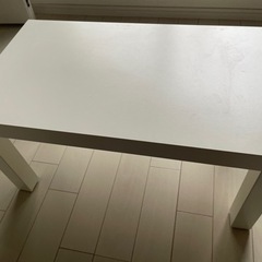 ローテーブル　白色