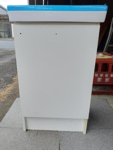 お取引先様決まりました。LIXIL　洗面化粧台　新品、訳あり　最初にメッセージくれた方を優先します。