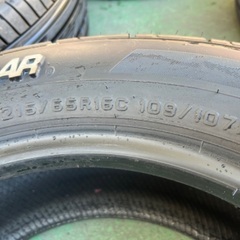 タイヤ4本売ります。　215/65R16 109/107