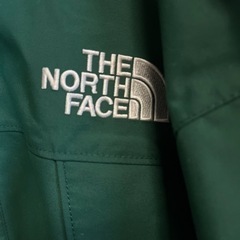 新品 タグ付き ノースフェイス マウンテンパーカー メンズ 肩ロゴ グリーン