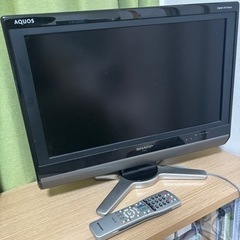 液晶カラーテレビ　SHARP AQUOS