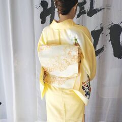 出張着付け。大阪市を中心に訪問着、袴など。特別な日のお着付け承り...