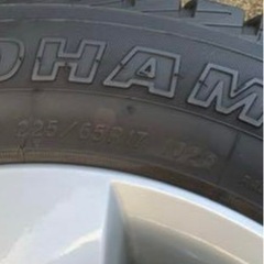 スタッドレスタイヤ225/65 R17