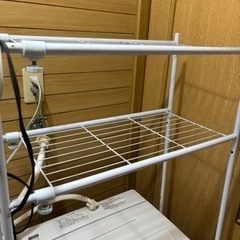 洗濯機上のラックです。