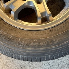 TOYOスタッドレスタイヤ　195/80R15 107/105L