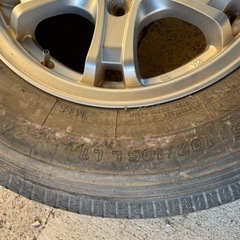 TOYOスタッドレスタイヤ　195/80R15 107/105L