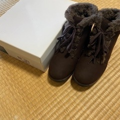 【0円-新品未使用】ヨネックス YONEX ブーツ 23.5cm