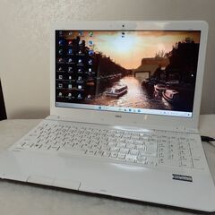 【取引中です】NEC　LaVie　15インチ　i5　8GB　SS...