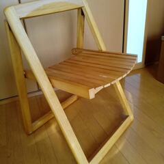 折りたたみ木製椅子