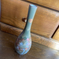 花瓶　九谷焼き