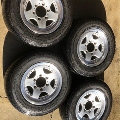 ミシュラン夏タイヤ　215/70R15C