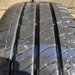 ミシュラン夏タイヤ　215/70R15C