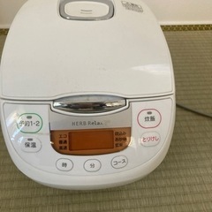 5.5合炊き　炊飯器　ヤマダ電機16年製　YEC-M10D1