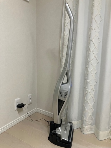 Panasonic 充電式掃除機　USED スティック/ハンディ