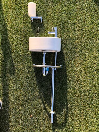 狭小手洗器 手洗タイプ（丸形）タオル掛 、水石鹸入れ付き
