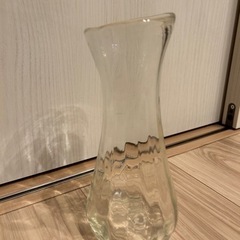 ガラス　花瓶 💐‪‪ 淵広め
