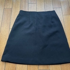 GU 黒のミニスカート　Sサイズ