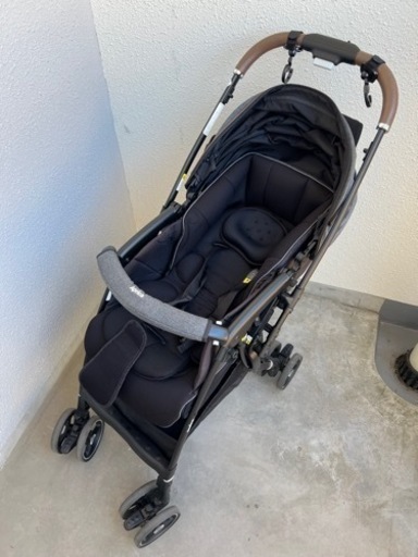 【商談中】Aprica アップリカ ラクーナクッションフリー ベビーカー　AB ネイビー　横スライド可能