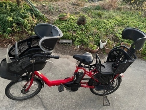 ヤマハ　電動自動車　子ども2名同乗可　※少々難あり。投稿確認願います