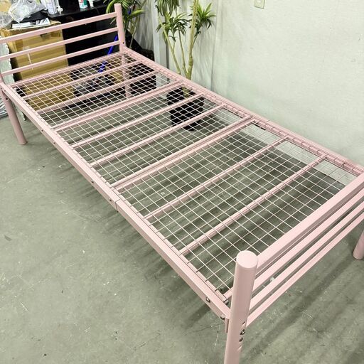 15620   シングルスチールベッドフレーム   ◆大阪市内・東大阪市他 5,000円以上ご購入で無料配達いたします！◆ ※京都・高槻・枚方方面◆神戸・西宮・尼崎方面◆奈良方面、大阪南部方面　それぞれ条件付き無料配送あり！