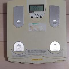 タニタTANITA体重計 通電確認済 現状品