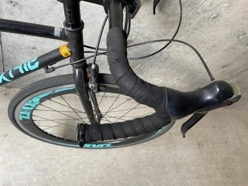 決 ロードバイク ネクスタイル ZNX-7014 ブラック 車庫保管