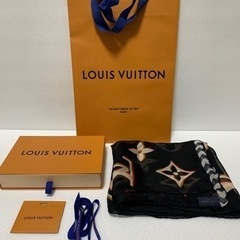 LOUIS VUITTON ルイ・ヴィトン　スカーフ　シルク 1...