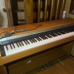 カシオ電子ピアノ　お値引きします。