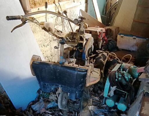 ISEKIの耕運機＆コンプレッサー明日まで商談中です。