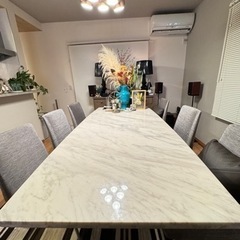 大理石ダイニングテーブル120万　6名掛け