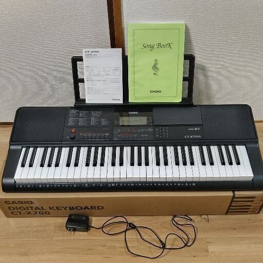 【値下げ】CASIO CT-X700[電子キーボード]とCS-4B[キーボードスタンド]のセット