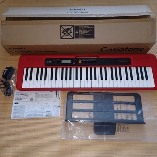 美品　１度のみ　CASIO CT-S200