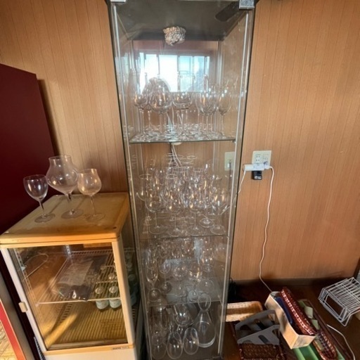 飲食店閉店　グラス　大量　レストラン　ワイングラス
