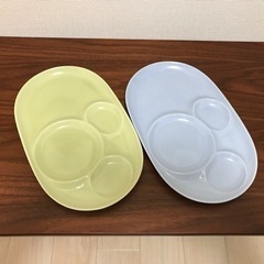 ミッキー　楕円形　陶器のお皿　２枚