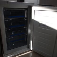 🍧🍧Abitelax🍧🍧アビテラックス🍧🍧100L冷凍庫🍧🍧美品です🍧🍧