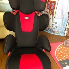 タカタ　ISOFIX ジュニアシート