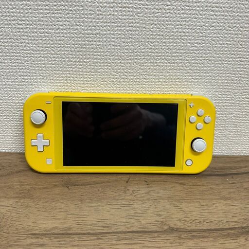 Nintendo Switch Lite イエロー
