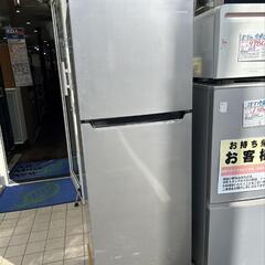 ★【ハイセンス】2ドア冷蔵庫　2020年製227L(HR-B23...