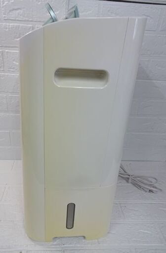 シャープ プラズマクラスター空気清浄除湿機 2014年製 CV-DF100-W プラズマクラスター7000 札幌市 白石店 - 除湿器