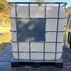 貯水タンク　 SCHUTZ 　容量：1000L