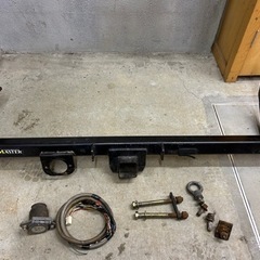 タグマスター100系ハイエース ヒッチメンバー