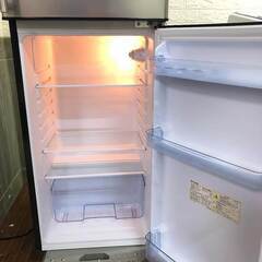 ss5896　冷蔵庫　136L　アズマ　MR-ST136　シルバー　2ドア　冷凍冷蔵庫　冷凍庫　幅48cm　右開き　一人暮らし　コンパクト　単身赴任　ハンドル付き　スタイリッシュ　インダストリアル