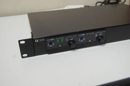 ① ジャンク扱い TOA ワイヤレスチューナー WT-1822 通電のみ確認