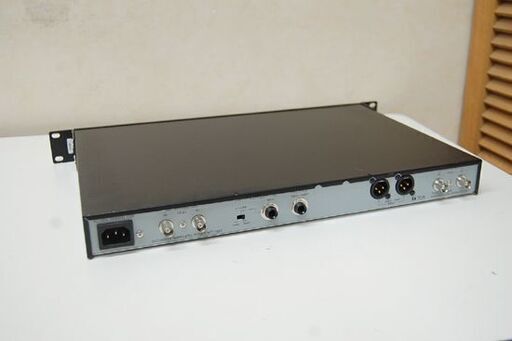 ① ジャンク扱い TOA ワイヤレスチューナー WT-1822 通電のみ確認